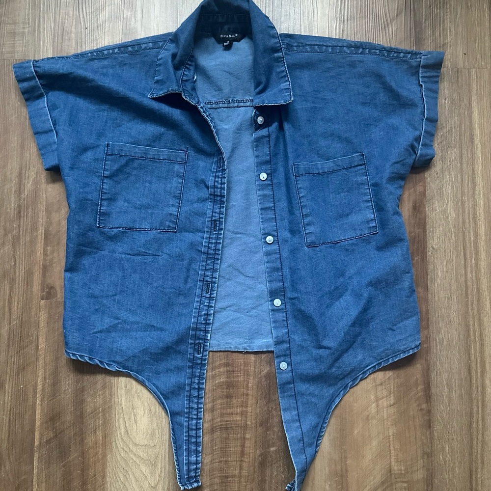 Stylish Blue Denim Crop Top
